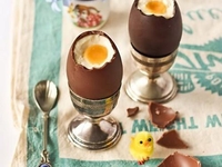 Шоколадные пасхальные яйца с кремовой начинкой: актуальный рецепт