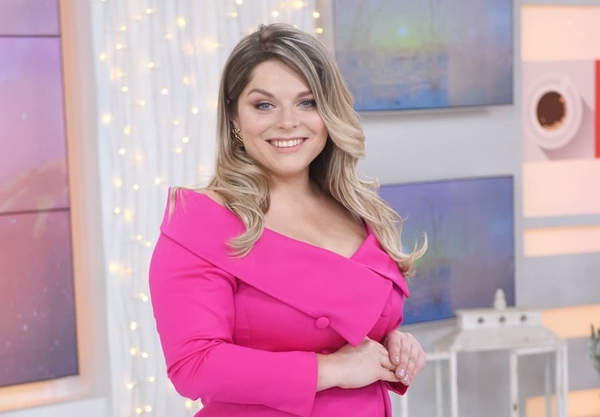 "6 лет это серьезно": Неля Шовкопляс забросала Сеть снимками подросших двойняшек