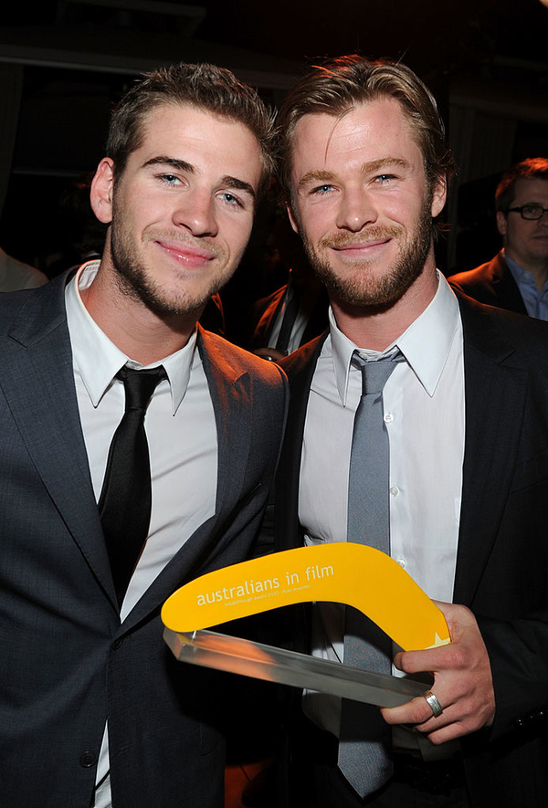 Как две капли: Звездные братья и сестры, которые безумно похожи друг на друга