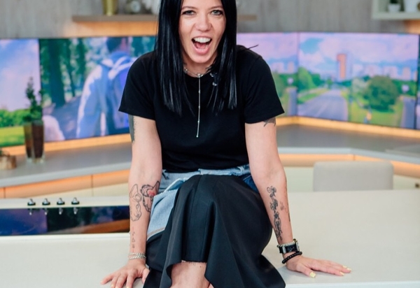 "Такая красивая": Экс-супруга Потапа покорила Сеть образами в карантин