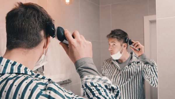 "СКУЧНО": Владимир Остапчук показал жизнь на карантине в новой видеопародии