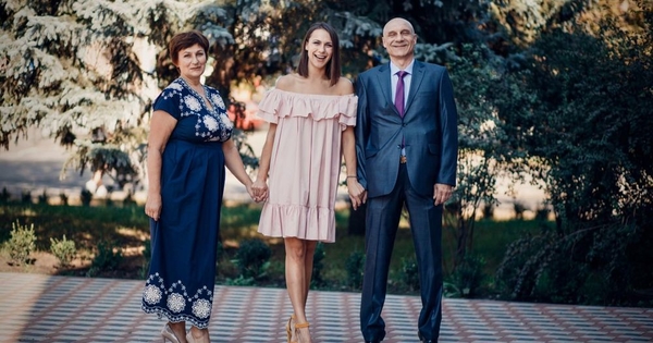 Актрисы "Женского Квартала" назвали коронные блюда и рассказали о планах на Пасху