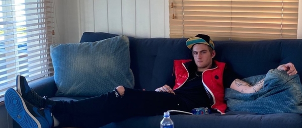 Эффектная парочка: Сын Синди Кроуфорд показал свою девушку