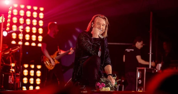 Олег Винник перепел "Шлепки" Поляковой - видео