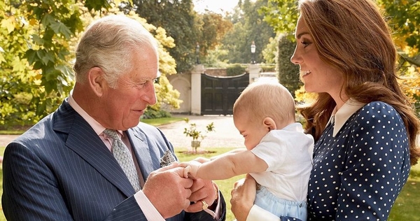 Как трогательно: Принц Чарльз умилил Сеть новым фото с внуком Луи