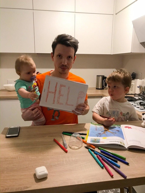 Советы пап из "Мамахохотала": как не сойти с ума с детьми на карантине