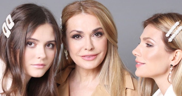 "Надо было еще рожать!": Ольга Сумская очаровала Сеть фотосессией с дочерьми