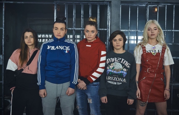 "Від пацанки до панянки"  покинула королева вечеринок и треша