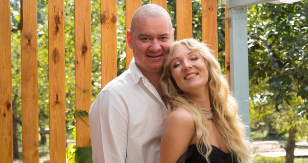 Звездные супруги Евгений и Ксения Кошевые показали, как развлекаются на карантине