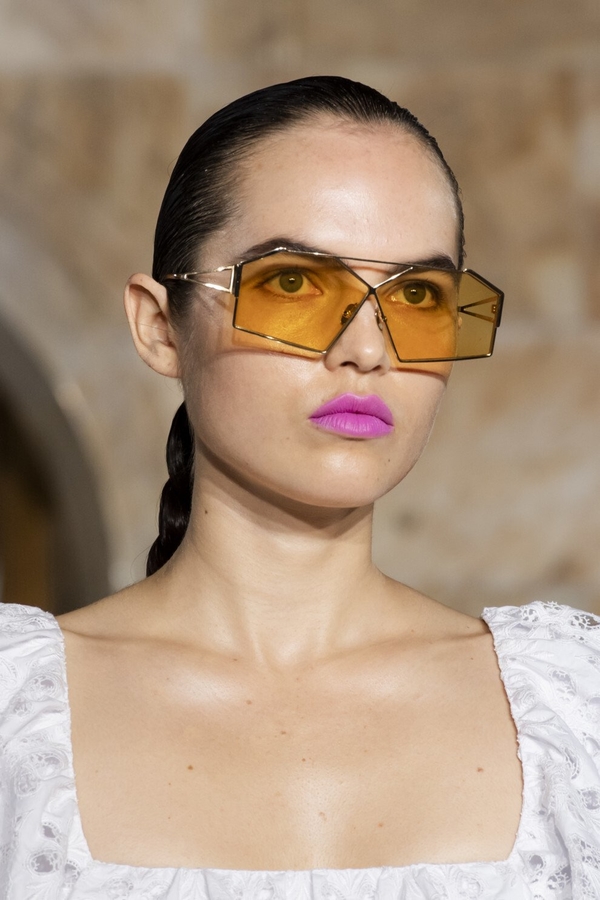 Защита от солнца: ТОП-8 модных оправ очков на лето 2020