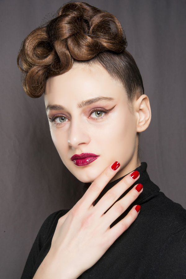 Оттенки лета: ТОП-7 самых модных тонов маникюра 2020