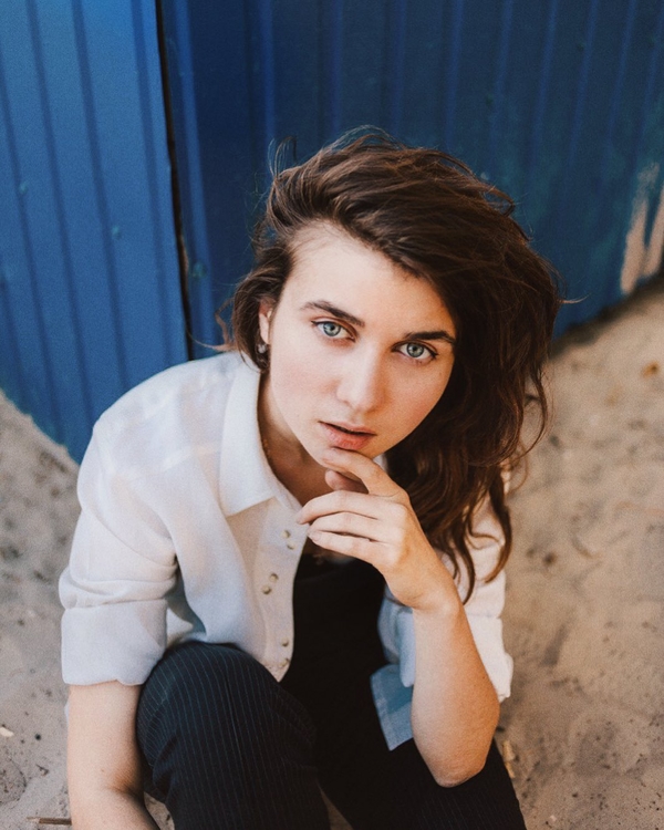 "Пресс, выходи!": Jerry Heil подразнила фигурой в одном белье