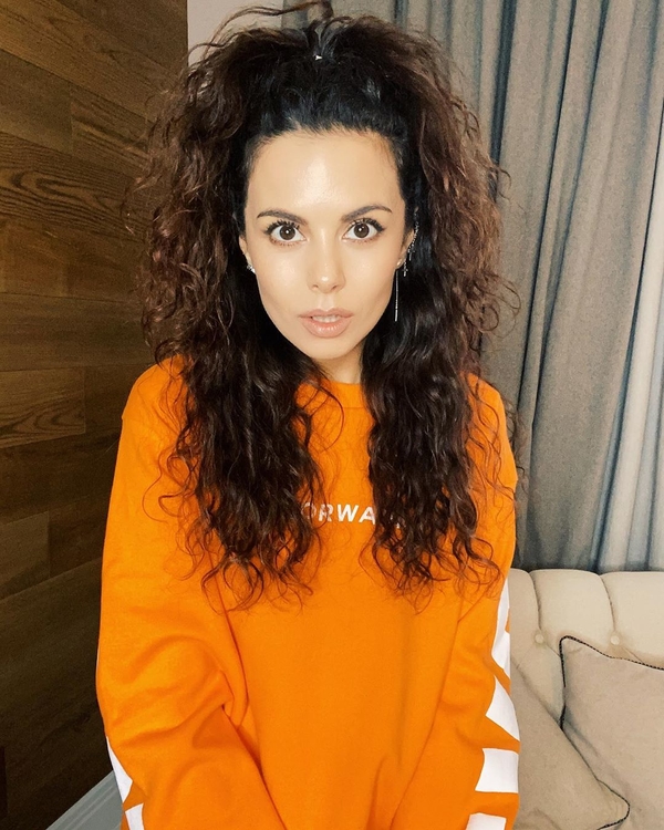 "Какая хорошенькая": Каменских показала новые фото со Дня рождения