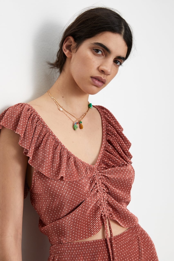 Casual-оружие: ТОП-8 модных фасонов топов на лето 2020