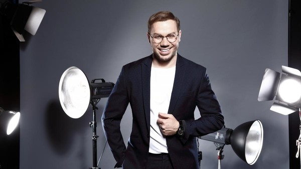 Андре Тан объяснил, почему ненавидит работать со звездами