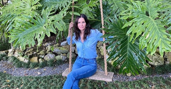 Кортни Кокс впервые посмотрела сериал "Друзья" и назвала любимую серию