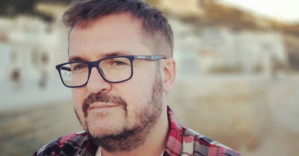 "Какая красавица!": Пономарев очаровал Сеть архивным снимком мамы