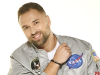 Побег из садика и макияж для козленка: Макс и участницы "Холостяк-10" рассказали о детстве