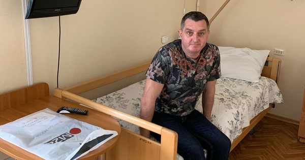 Дядю Жору выписали из больницы после инсульта