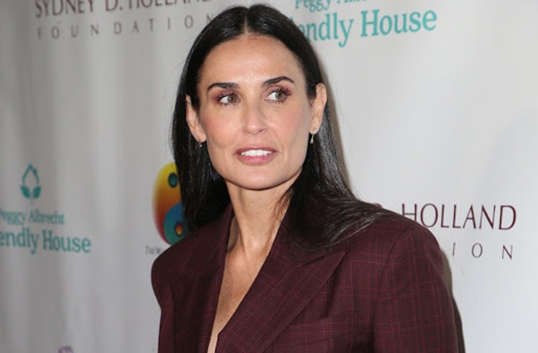 Деми Мур удивила Сеть архивным снимком