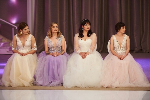 Вальс в одиночестве и речь на полу: что осталось за кулисами бала "Від пацанки до панянки"?