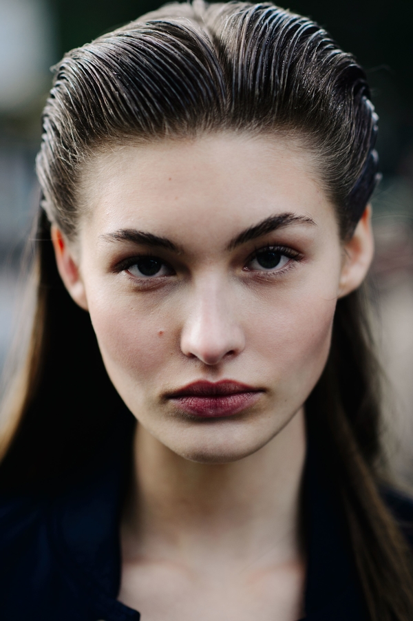 Выщипывайте правильно: Как придать бровям идеальную форму