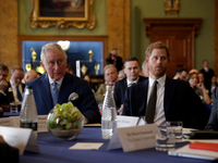 Принц Гарри попросил у отца финансовой помощи - СМИ