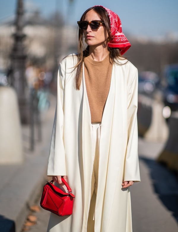 Подарок из нулевых: Как носить главный символ стиля R&B