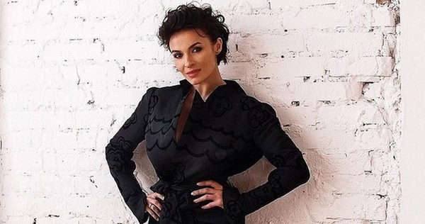 "В 13 лет уже была третьего размера": Мейхер призналась, что комплексовала по поводу груди