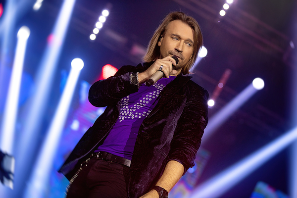 Олег Винник – лучший певец года по версии премии "Золотая Жар-птица 2020"