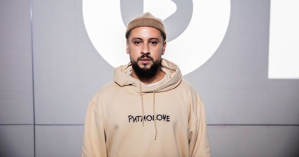 "Вечно танцующий человек": MONATIK показал тизер документального фильма о себе