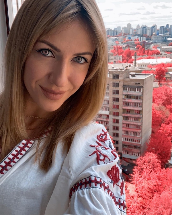 "Красивые дети и божественные ноги": Никитюк очаровала Сеть новыми фото