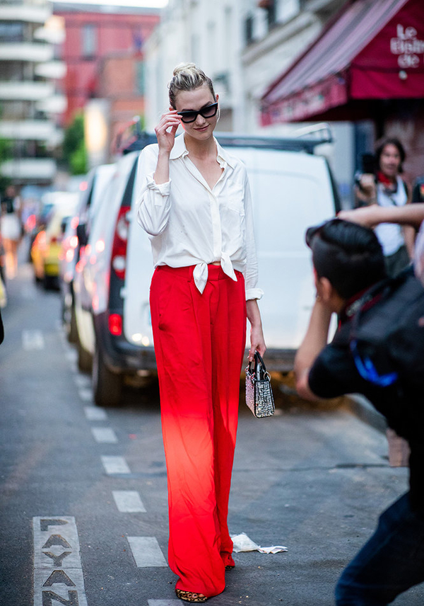 Шире шаг: С чем летом 2020 носить самые стильные брюки сезона