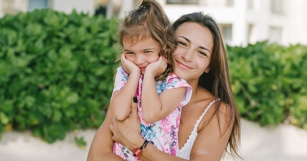 Илона Гвоздева призналась, как сообщила 4-летней дочери о беременности