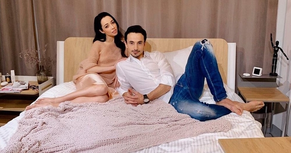 Екатерина Кухар трогательно поздравила супруга с днем рождения