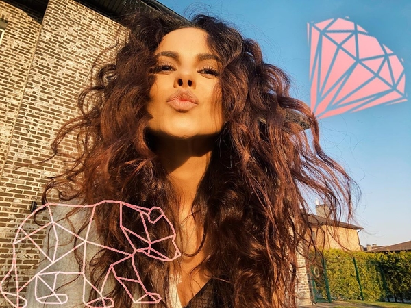 "Упругие булочки": Каменских засветила подкачанные ягодицы