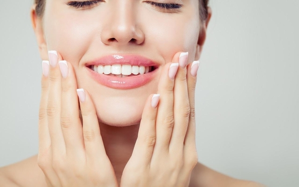 ТОП-7 упражнений, которые помогут быстро убрать второй подбородок