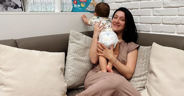 Снежана Бабкина умилила Сеть снимками с первого дня рождения сына