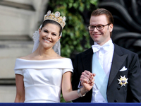 Кронпринцесса Виктория и ее муж показали новые кадры в честь годовщины свадьбы