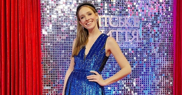 "Нереальная красотка": Катя Осадчая соблазнила стройными ножками