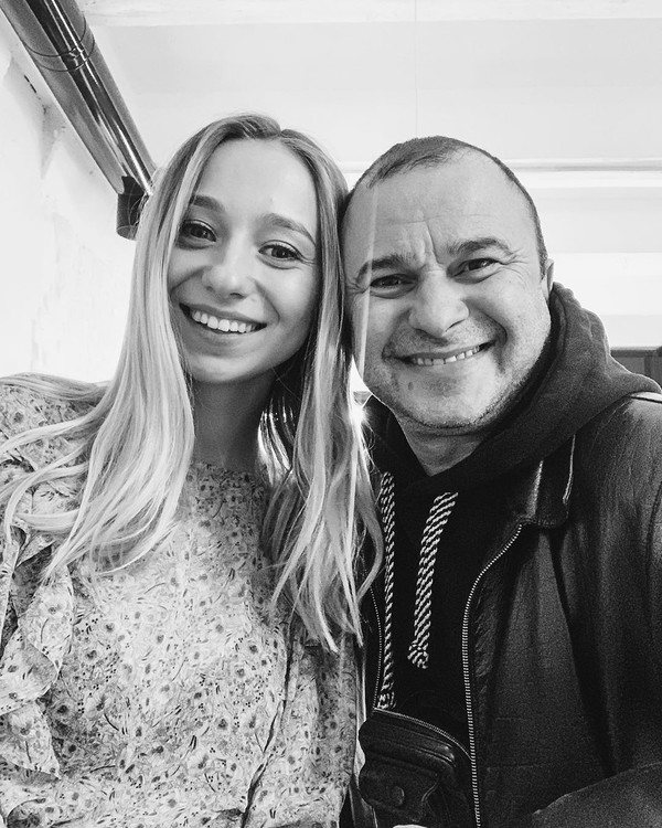 Молодая жена Виктора Павлика призналась, что лечила его от зависимости