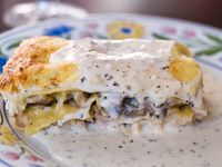 Грибная лазанья с соусом Бешамель: подробный рецепт