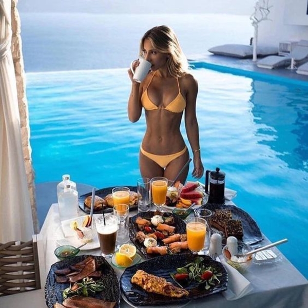 Питание для красивого загара: что добавить в рацион