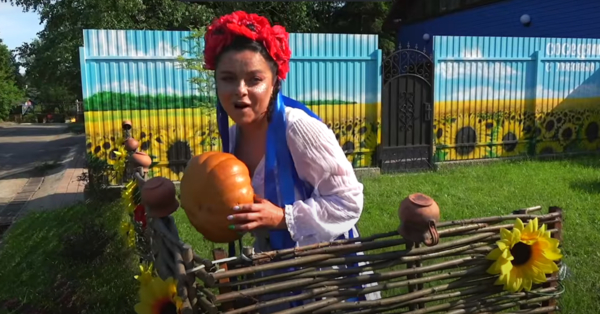 "Давай гуляй!": Наташа Королева выпустила клип на украиноязычный трек