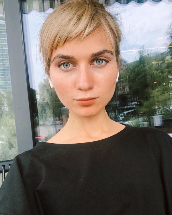 "Какой парень!": Jerry Heil показала себя в образе мужчины