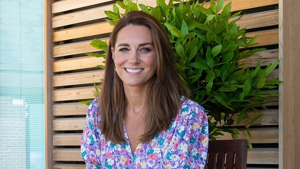 Только для принцесс: ТОП-7 “чайных” платьев как у Кейт Миддлтон