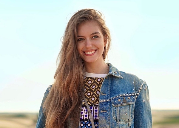 Как вести себя в авиапутешествии: Жена Комарова поделилась новыми правилами