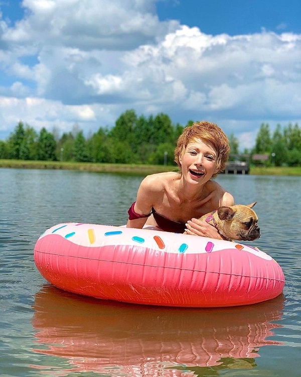 ТОП-5 модных купальников Елены-Кристины Лебедь