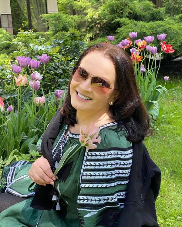 "А где же горная лаванда?": Ротару показала роскошный особняк в Конча-Заспе