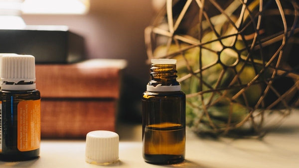 Кастровое масло: Бюджетный прием, который преобразит ваше лицо